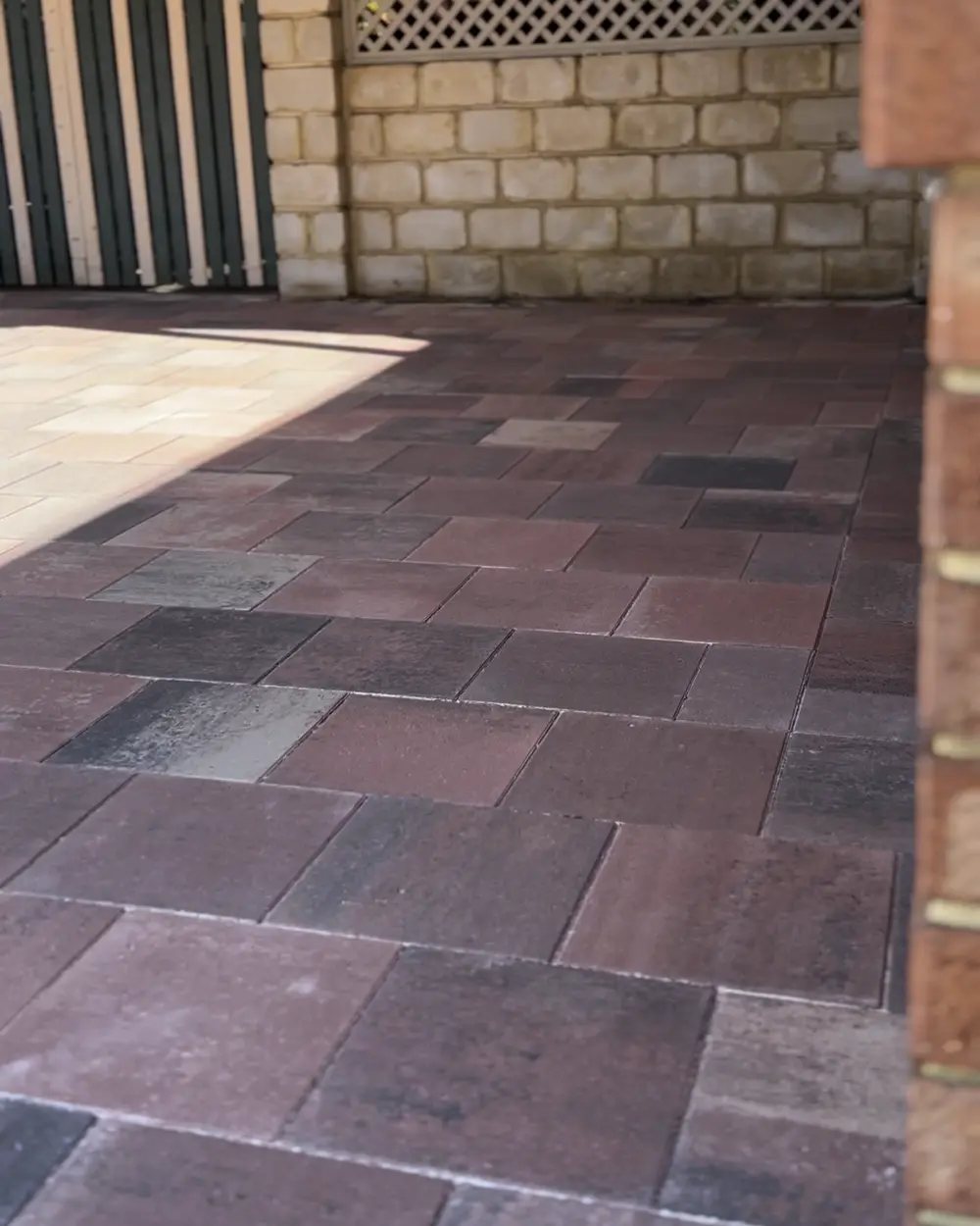 Alfresco brick paving in red and charcoal pavers in Perth by IBP Paving