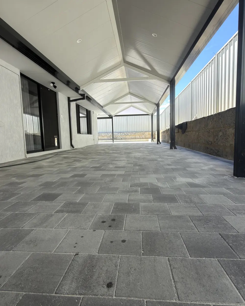 Alfresco paving in charcoal pavers in Perth by IBP Paving